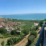 Gæstehus La Casa Di Torre Di Palme 4*
