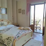 Gæstehus La Casa Di Torre Di Palme 4*