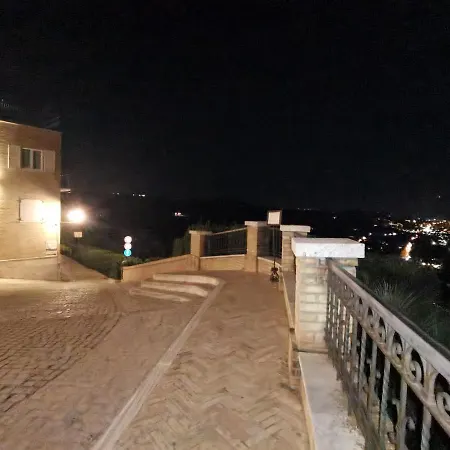 La Casa Di Torre Di Palme 4*