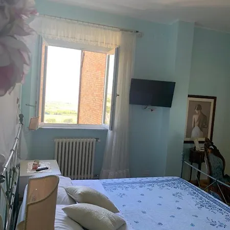 La Casa Di Torre Di Palme בית הארחה מרינה פלמנזה