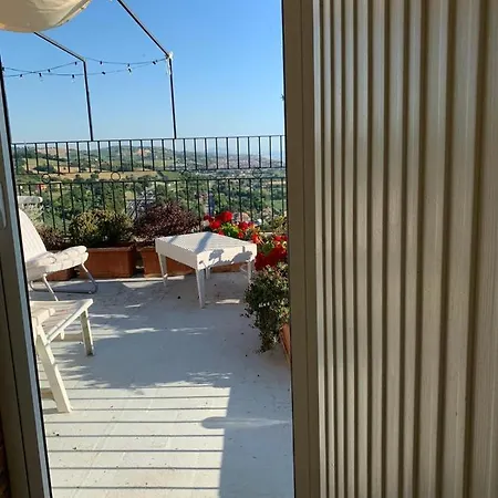 La Casa Di Torre Di Palme בית הארחה מרינה פלמנזה