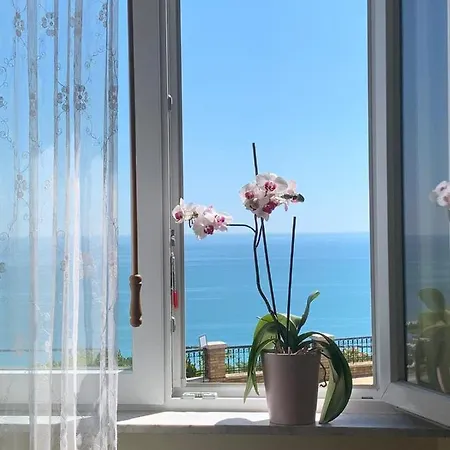 La Casa Di Torre Di Palme Konukevi Marina Palmense