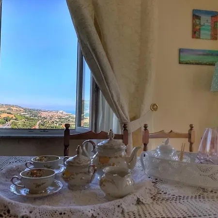 בית הארחה La Casa Di Torre Di Palme 4*