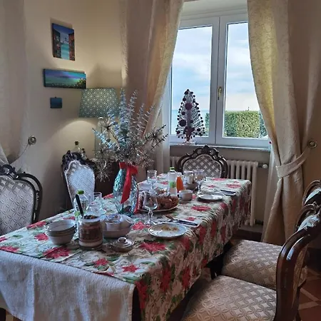 בית הארחה La Casa Di Torre Di Palme מרינה פלמנזה