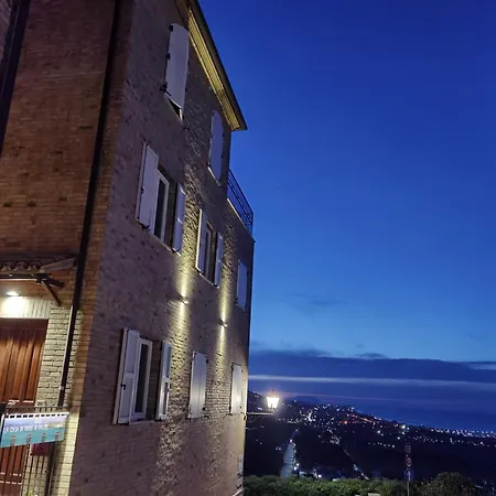 La Casa Di Torre Di Palme