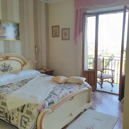 Konukevi La Casa Di Torre Di Palme 4*