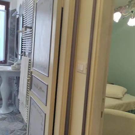 La Casa Di Torre Di Palme בית הארחה