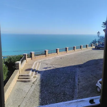 בית הארחה La Casa Di Torre Di Palme 4*